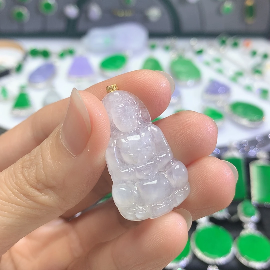 颈饰18K金镶嵌翡翠吊坠