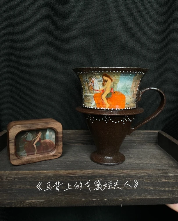 手绘油画《马背上的戈黛娃夫人》咖啡杯（不完美、送相框）