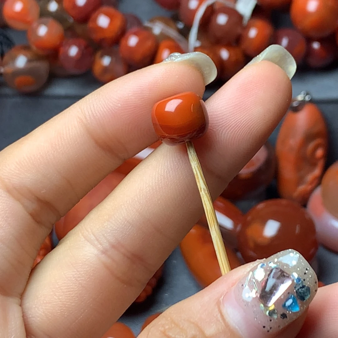 ****瑞南红玛瑙未镶嵌配饰