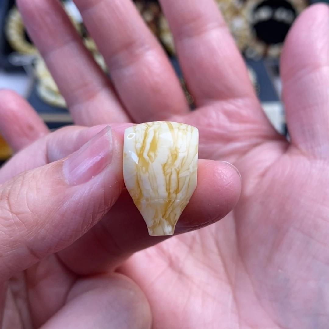 蜜蜡未镶嵌裸石虎皮千层雪三通14.5
