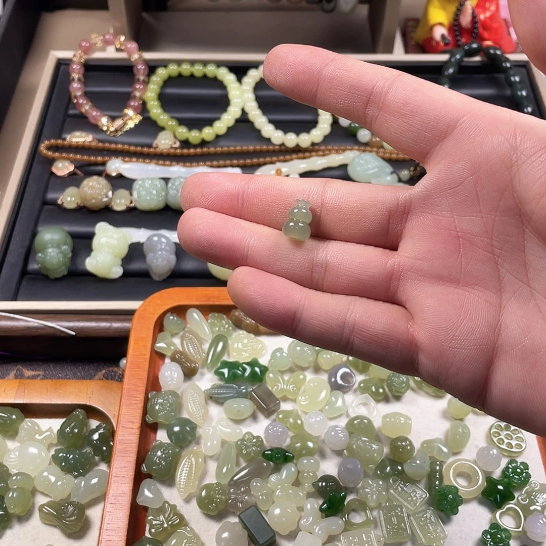 淼***～和田玉未镶嵌颈饰