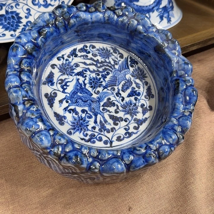 摆件宇泽堂麒麟斗凤烟灰缸