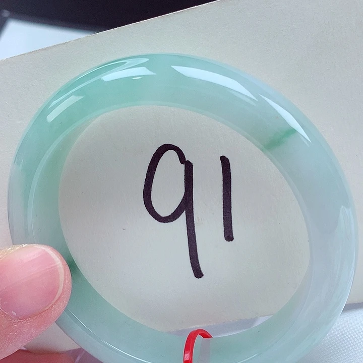 翡翠未镶嵌手镯翡翠