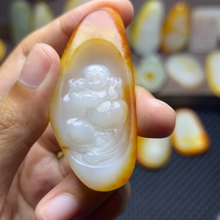 颈饰未镶嵌和田玉