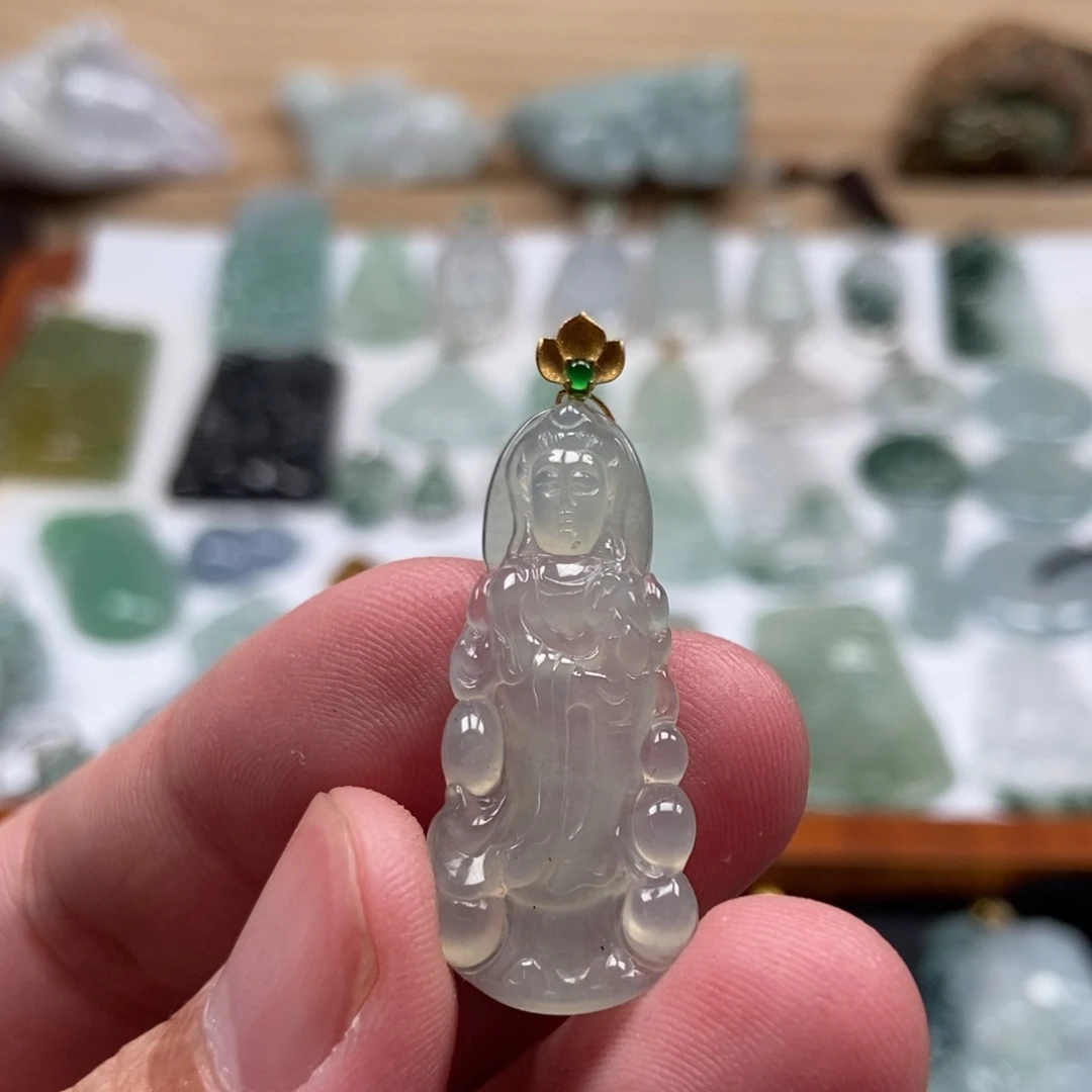 翡翠未镶嵌颈饰站观音   天然缅甸A货翡翠