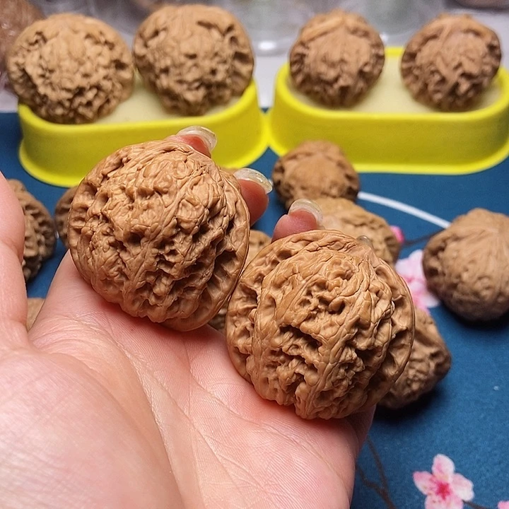 桃核吊坠华北将军