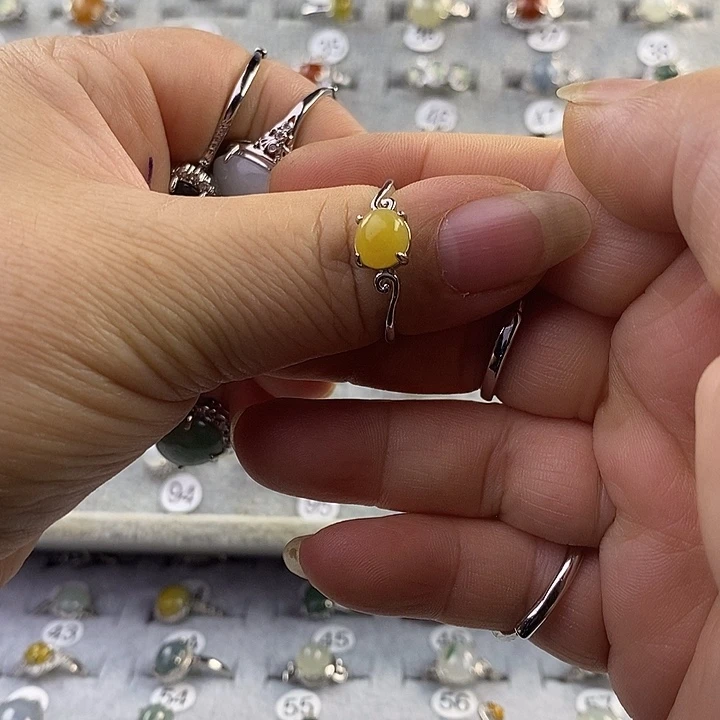 未镶嵌戒指翡翠美*秀缅甸