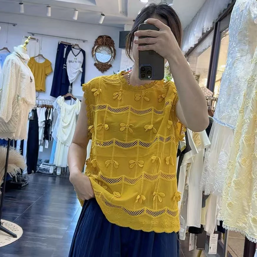 夏季新款时尚立体花朵蕾丝镂空无袖坎减龄优雅气质衫女上衣通勤潮