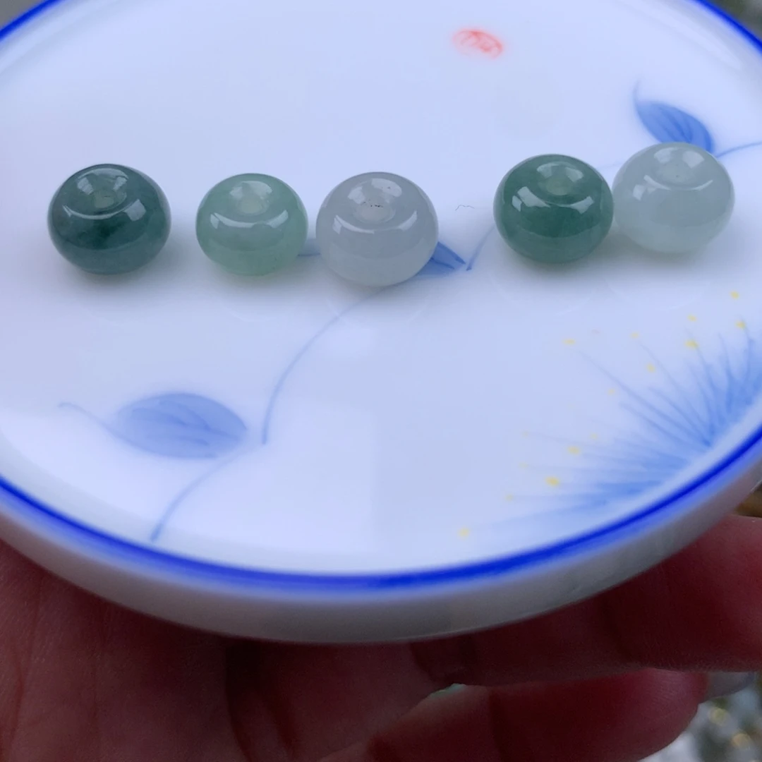 翡翠散珠福利一手