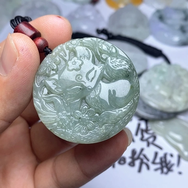 翡翠未镶嵌颈饰翡翠
