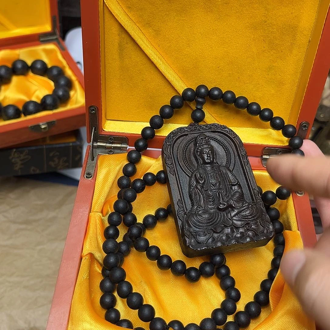 大叶紫檀（黑酸枝木类）