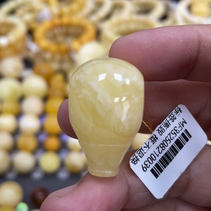裸石蜜蜡未镶嵌18.4mm