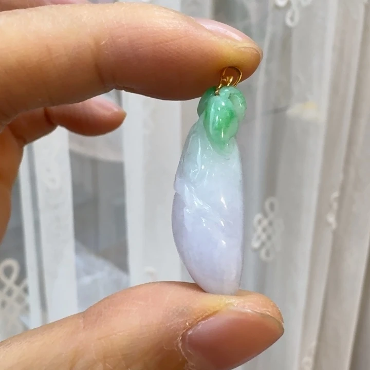 翡翠18K金镶嵌颈饰福瓜