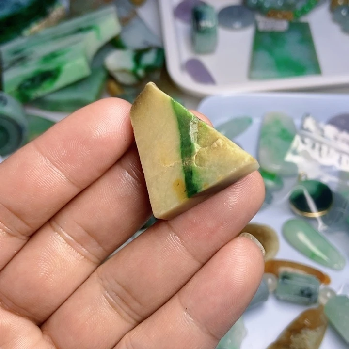 翡翠散珠天然翡翠A货挂件