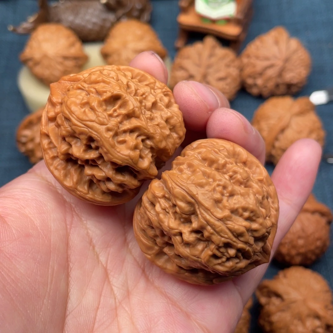 文玩核桃把件41野生莲花瓣