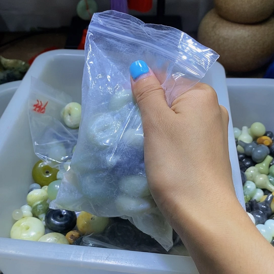 蛇纹石玉未镶嵌其他1