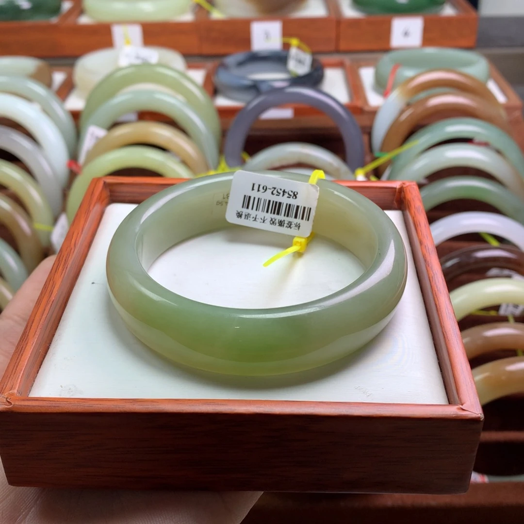 和田玉手镯未镶嵌58/59