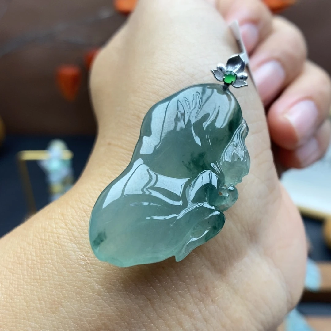 【闪购商品】颈饰银S925镶嵌翡翠56