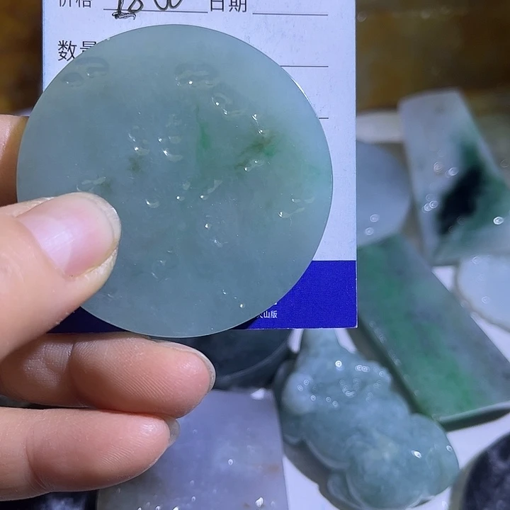 翡翠未镶嵌颈饰翡翠A货一手货源