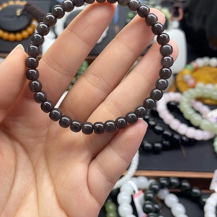 和田玉未镶嵌手串