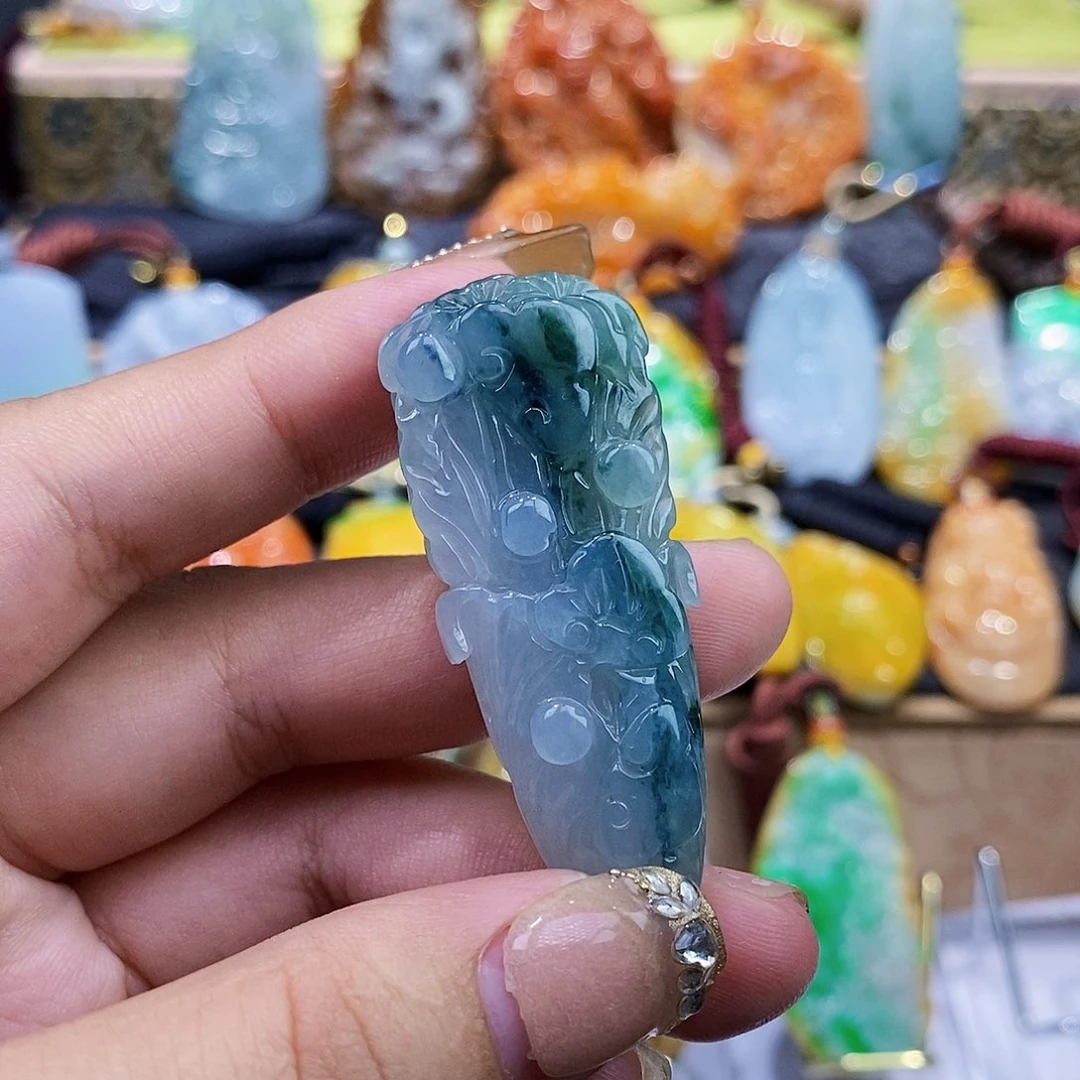 定制翡翠未镶嵌翡翠