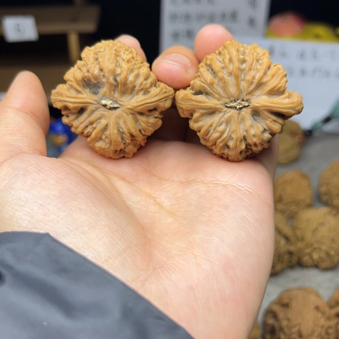 缘***～文玩核桃吊坠涿鹿南疆石