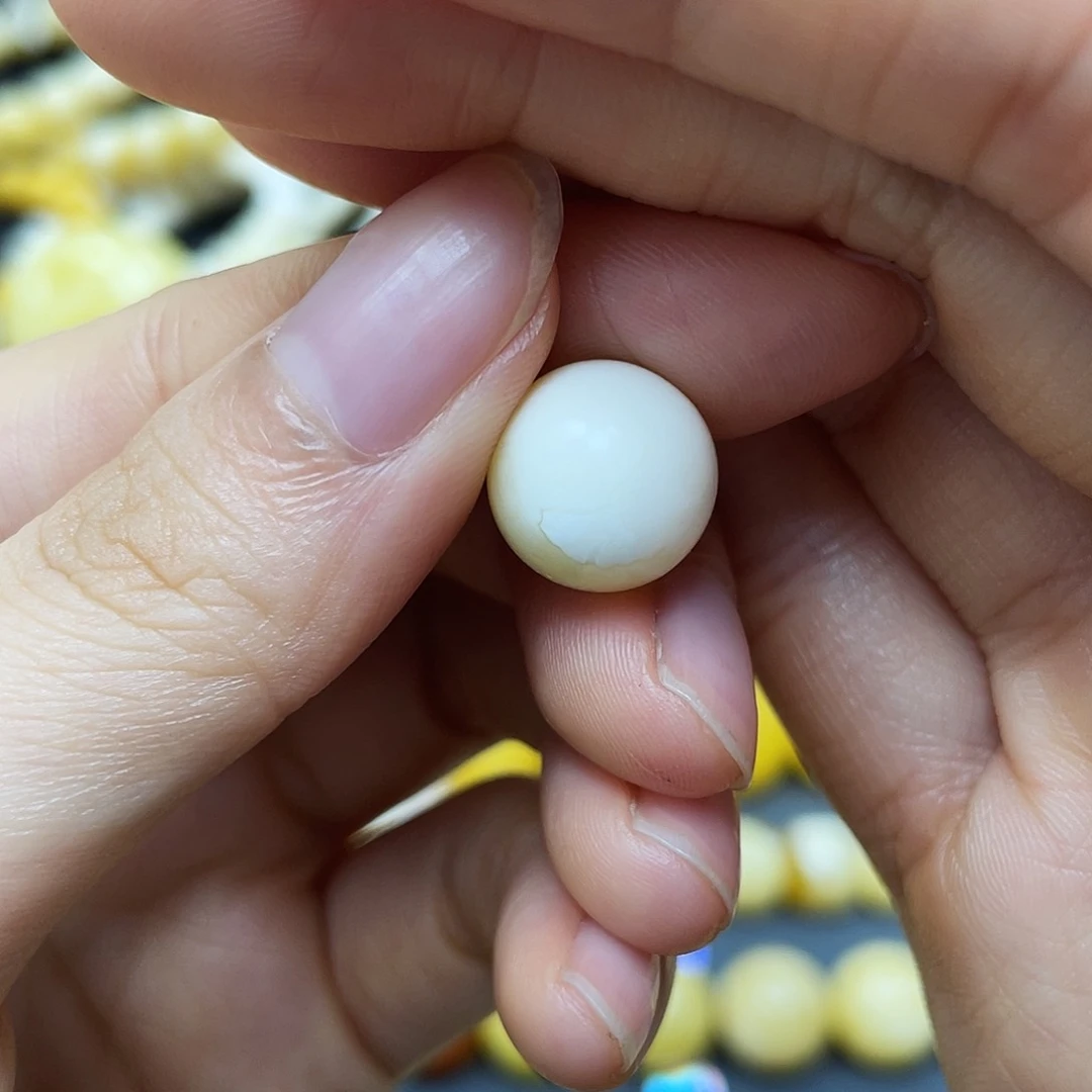 未镶嵌蜜蜡裸石圆珠12.1mm