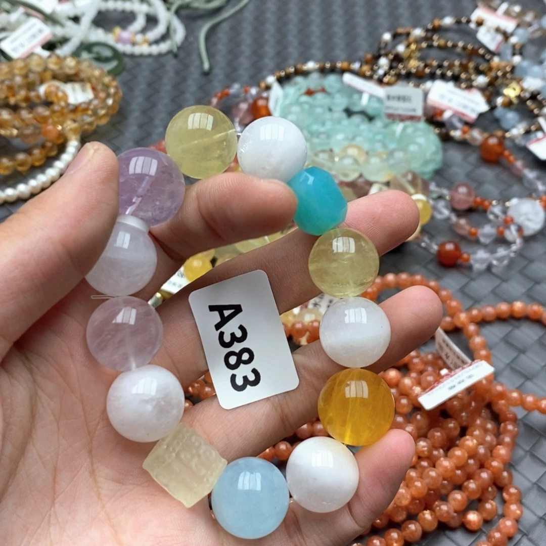未镶嵌手链水晶多样性