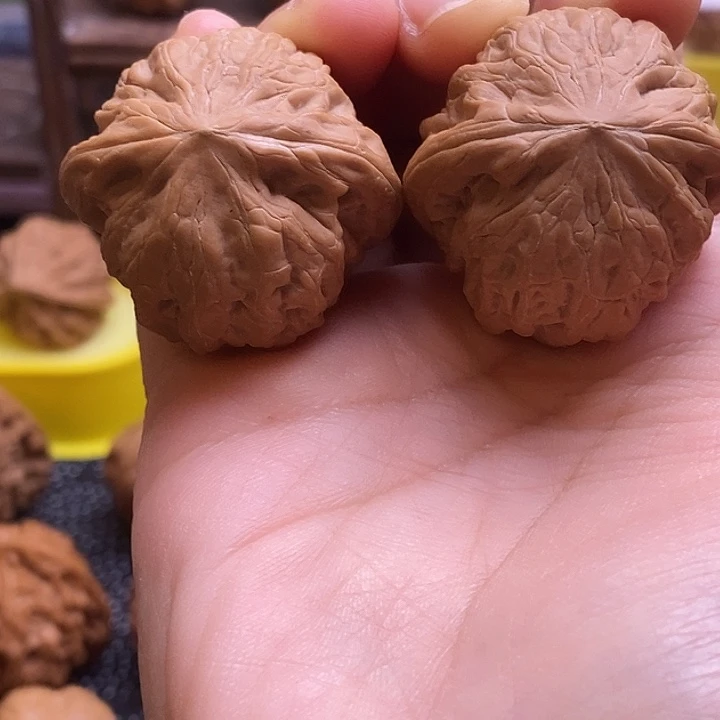 文玩核桃吊坠铁锤36