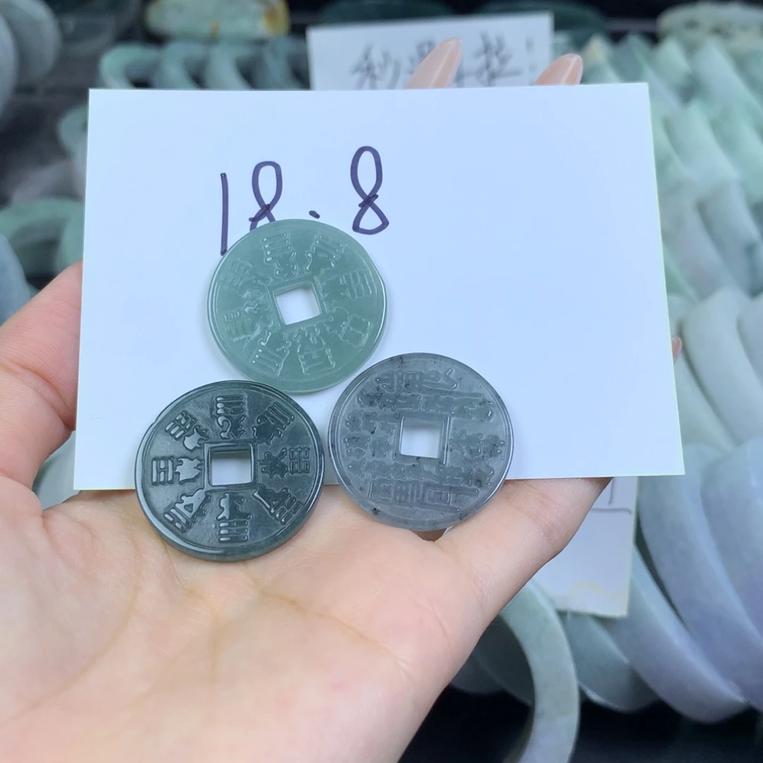 翡翠吊坠(不含链)未镶嵌多样性发一件