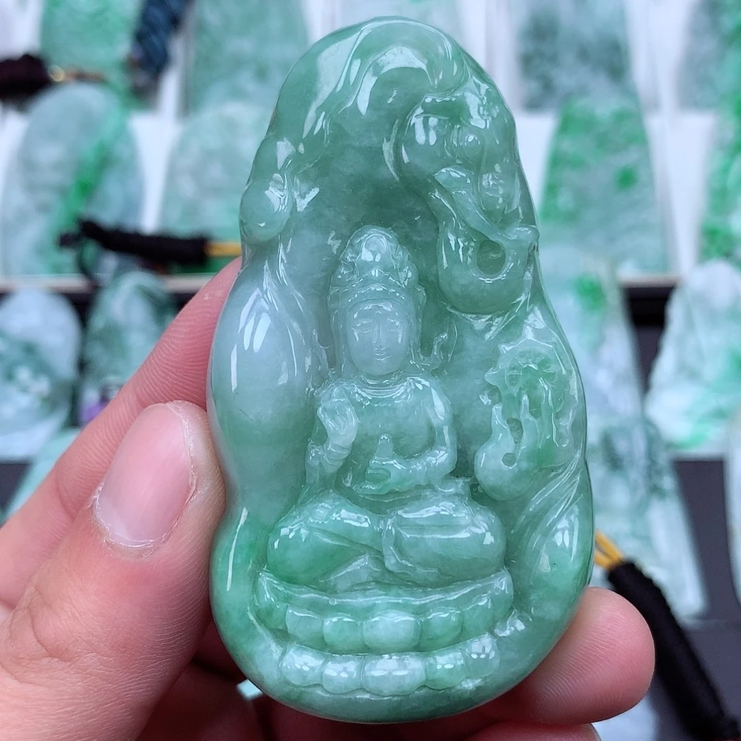 翡翠颈饰未镶嵌翡翠吊坠