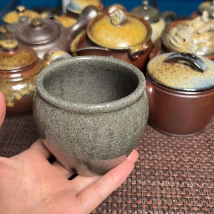 茶杯紫砂大水缸开片