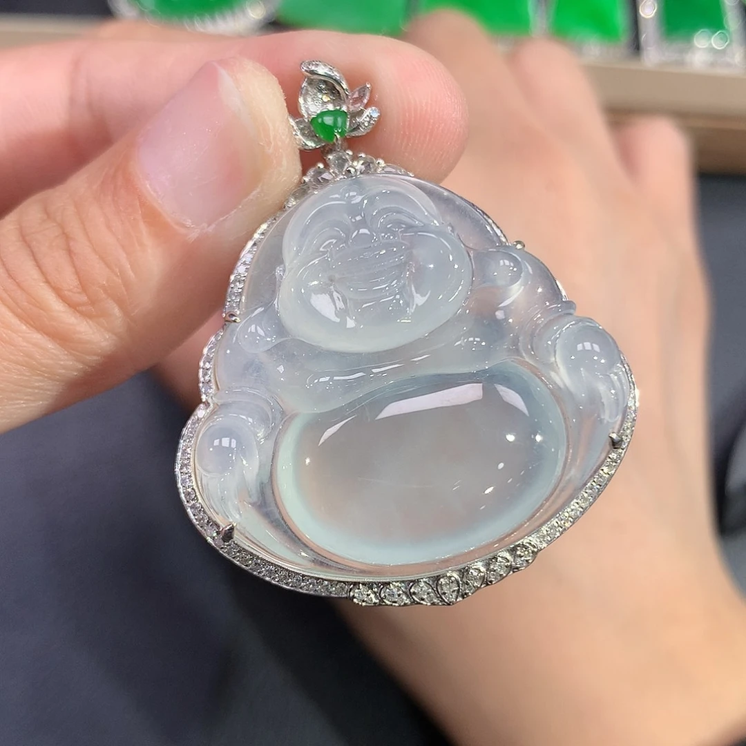 翡翠吊坠(赠链)18K金镶嵌