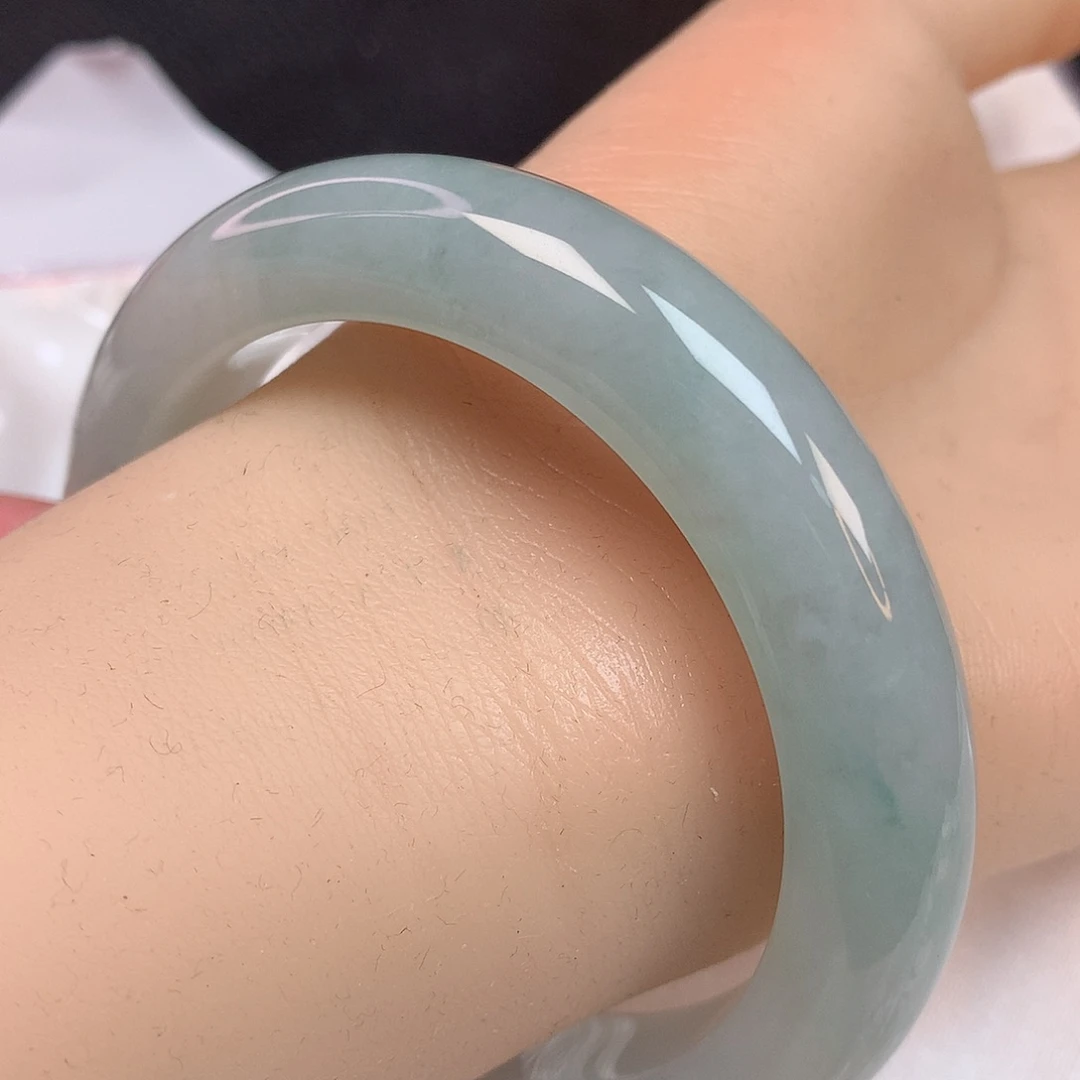 翡翠手镯未镶嵌57 翡翠手镯