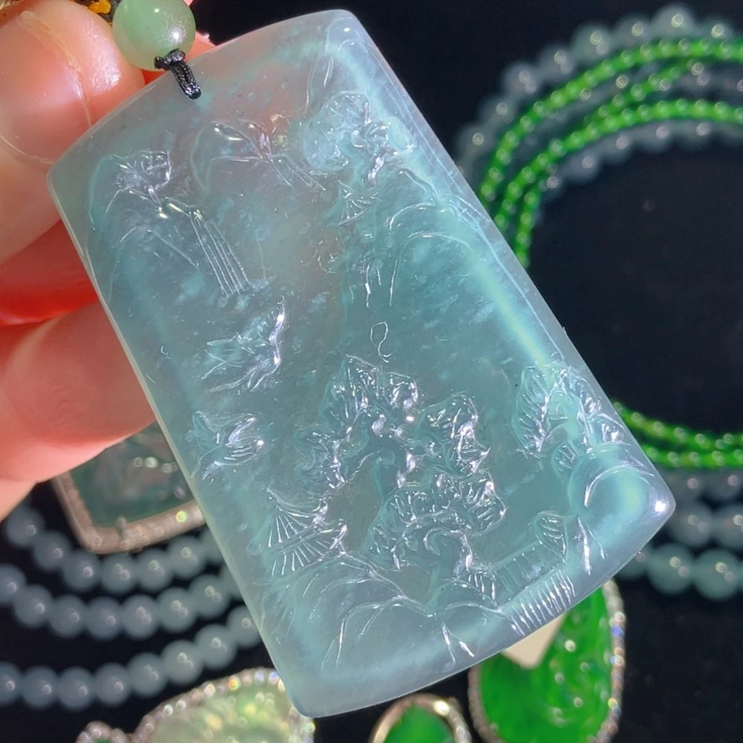 颈饰未镶嵌翡翠山水牌