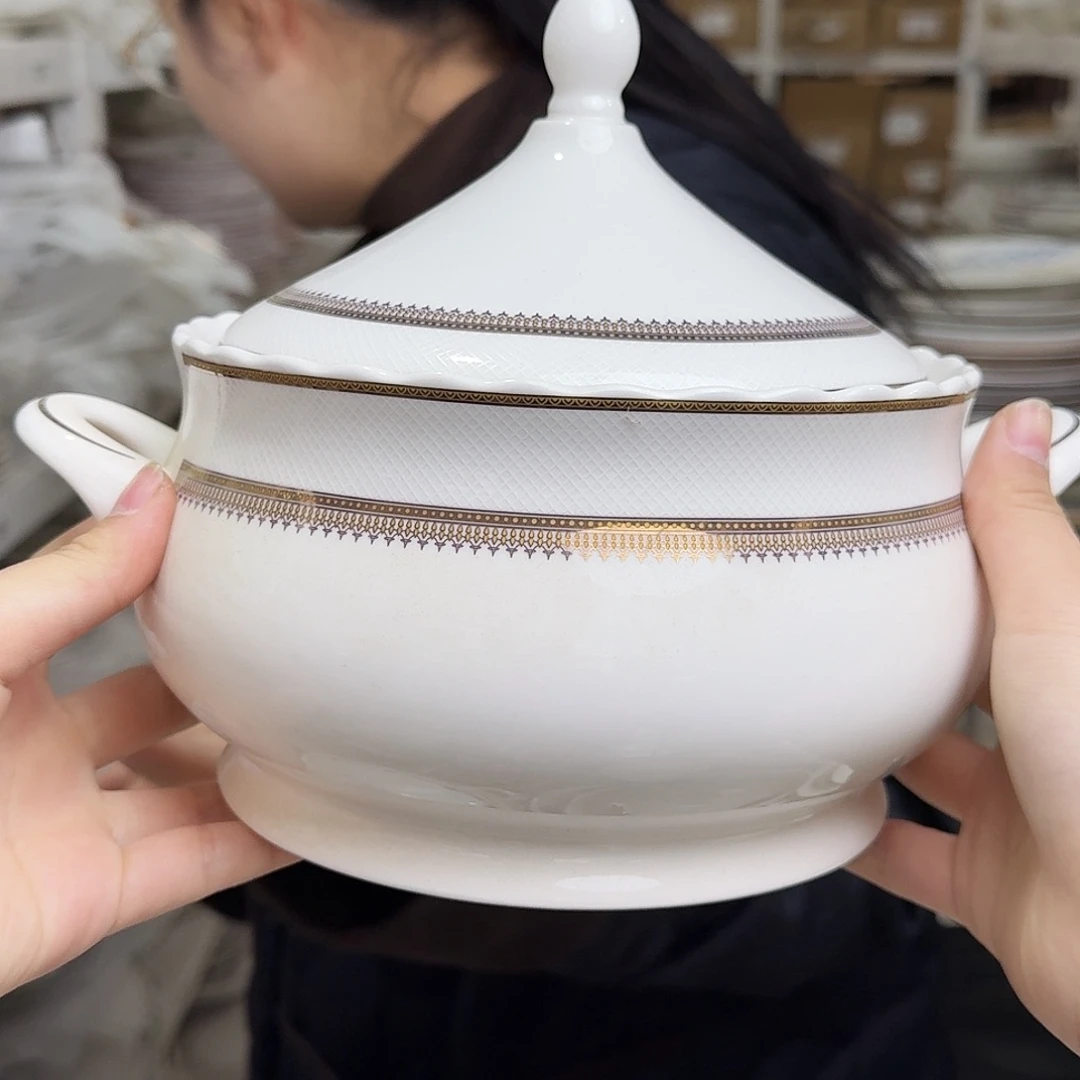 骨瓷汤煲一个不能明火瑕疵品不忒不还 39米包邮