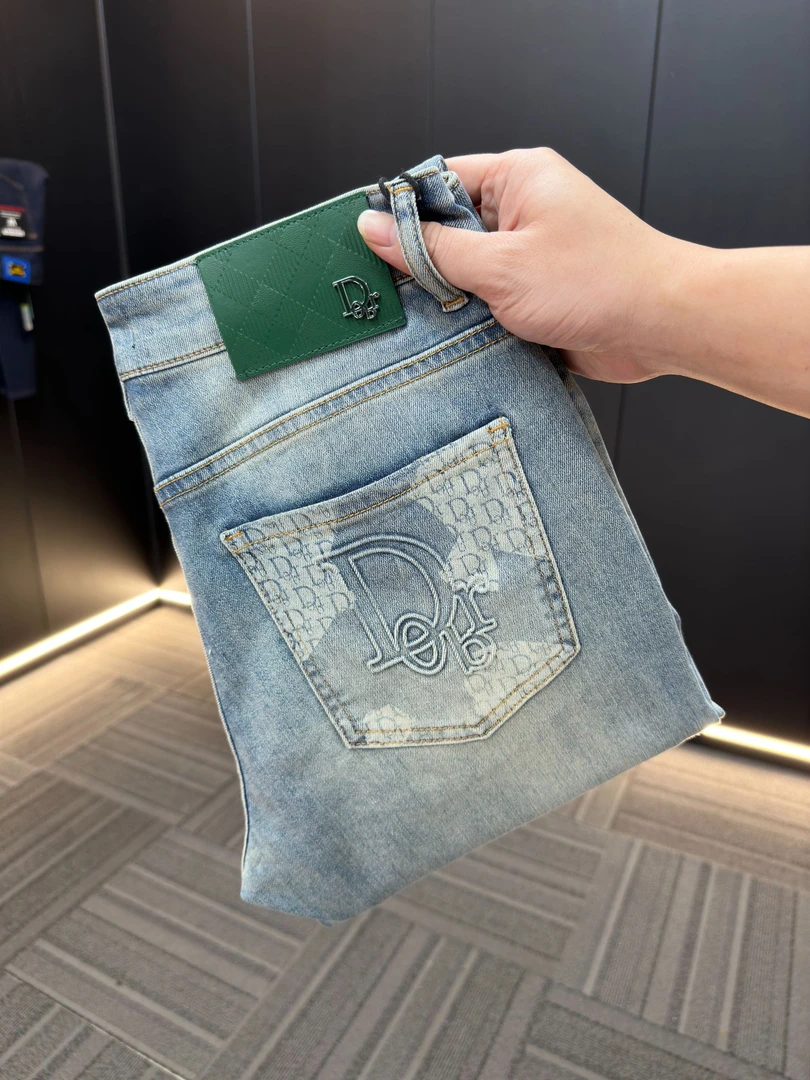 【TT奢品】新春款时尚印花设计高端男士百搭弹力修身小直筒男牛仔裤