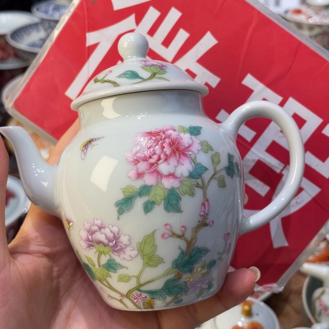 景德镇瓷器和我一样是你