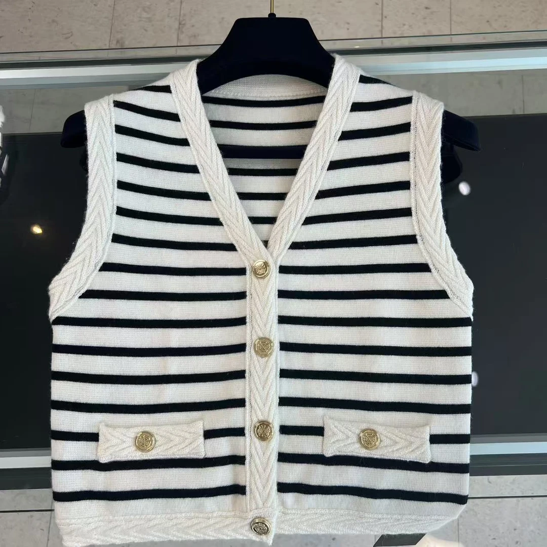 【绘梦织】黑白条纹撞色针织毛衣马甲V领设计背心开衫轻奢风2024251