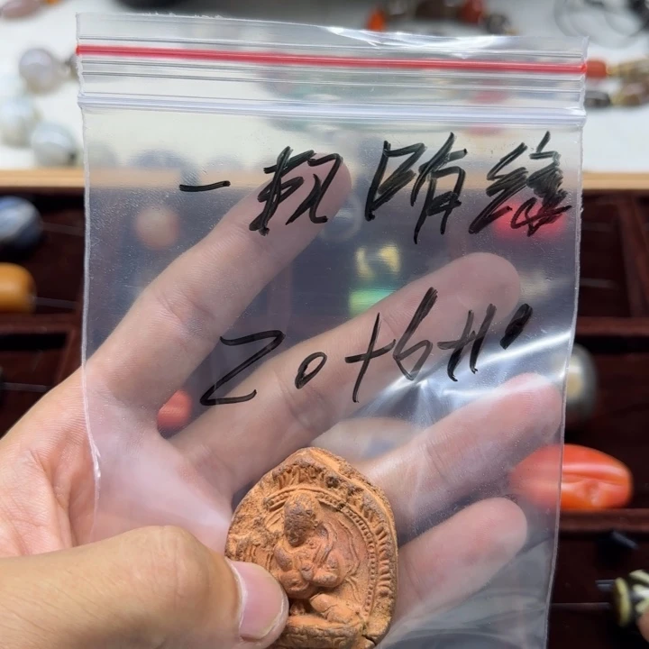 一***缘泥塑藏区回流泥擦擦