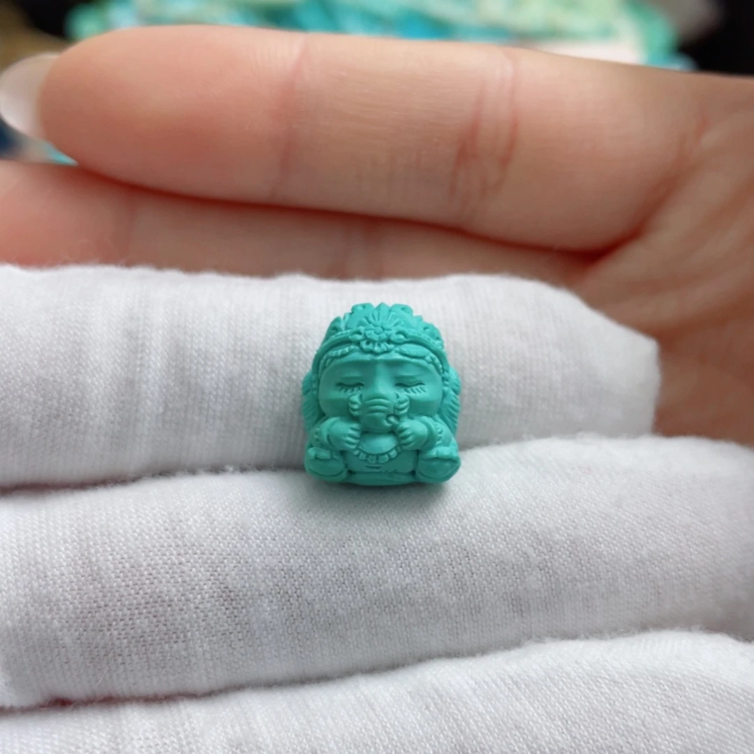 绿松石未镶嵌珠宝奇石