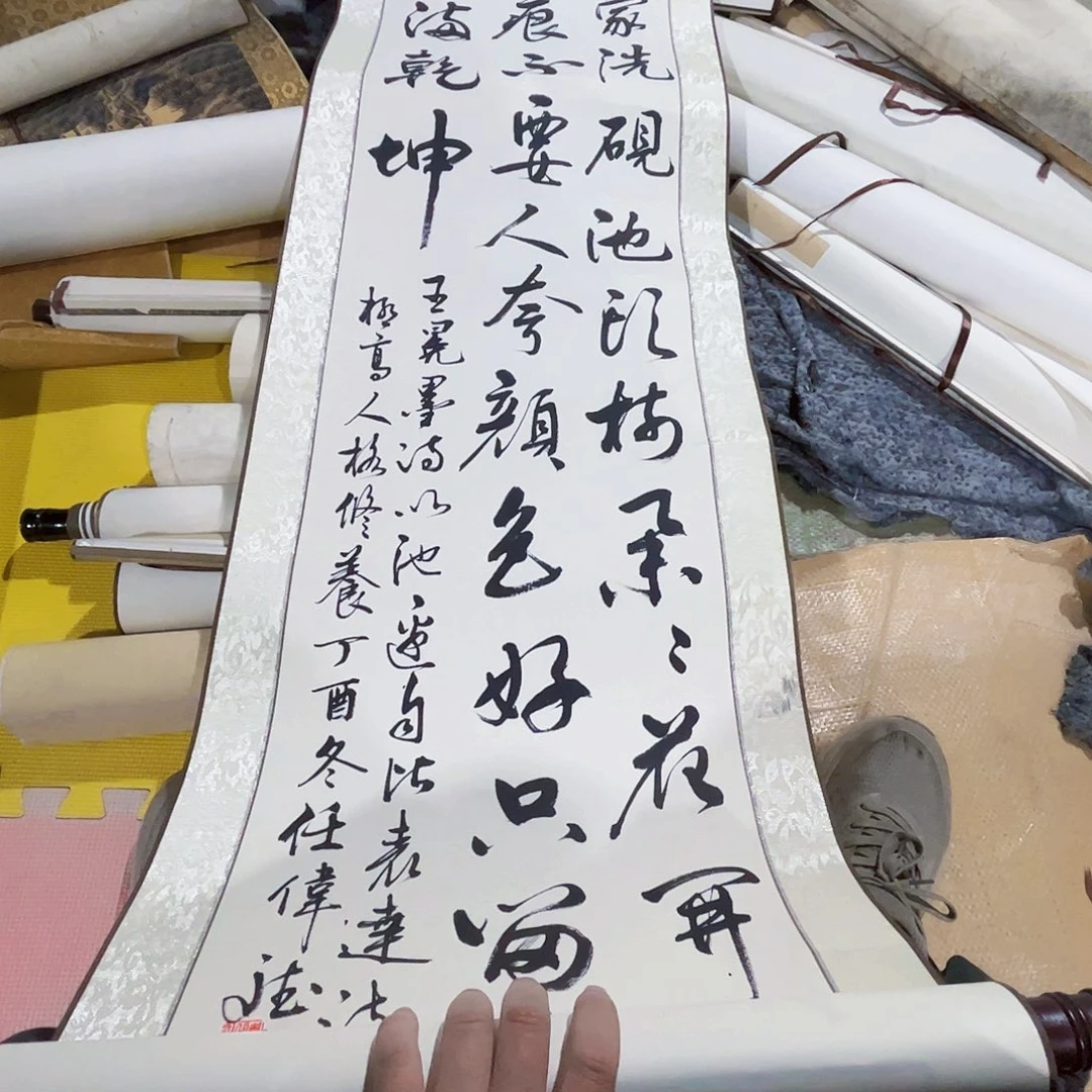 摆件，轴坏，破损，水渍都是正常的