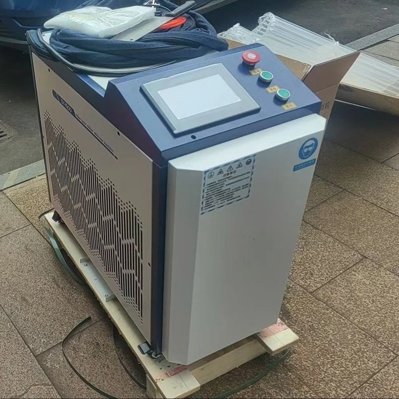 手持式激光焊接机小型除锈焊机金属不锈钢工业铝合金切割