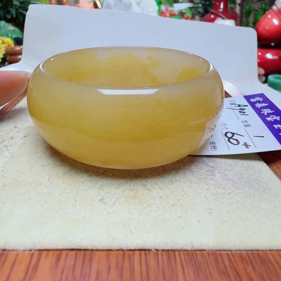 *****石英质玉（黄龙玉）未镶嵌手镯