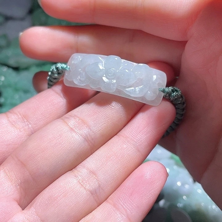 颈饰未镶嵌翡翠天