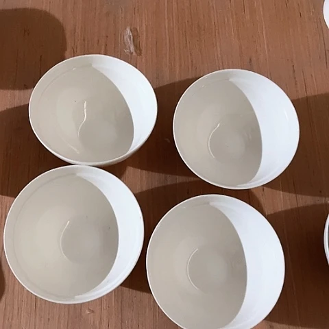 微瑕，不能明火，口径17高9，4个斗笠碗