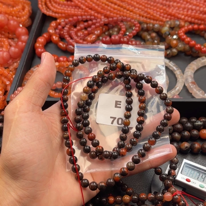 南红玛瑙未镶嵌多样性发货默认微瑕称重7mm