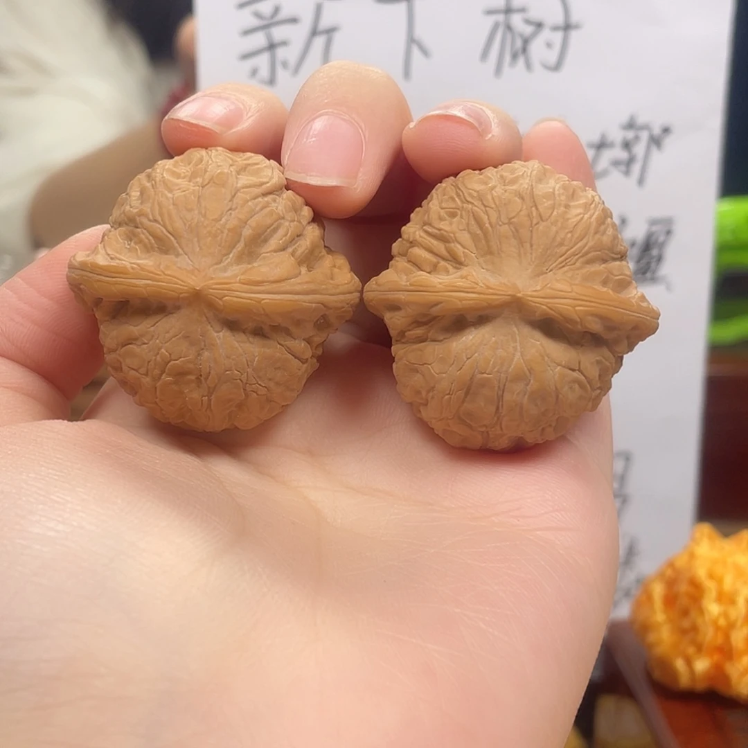 桃核吊坠39尺乾隆磨