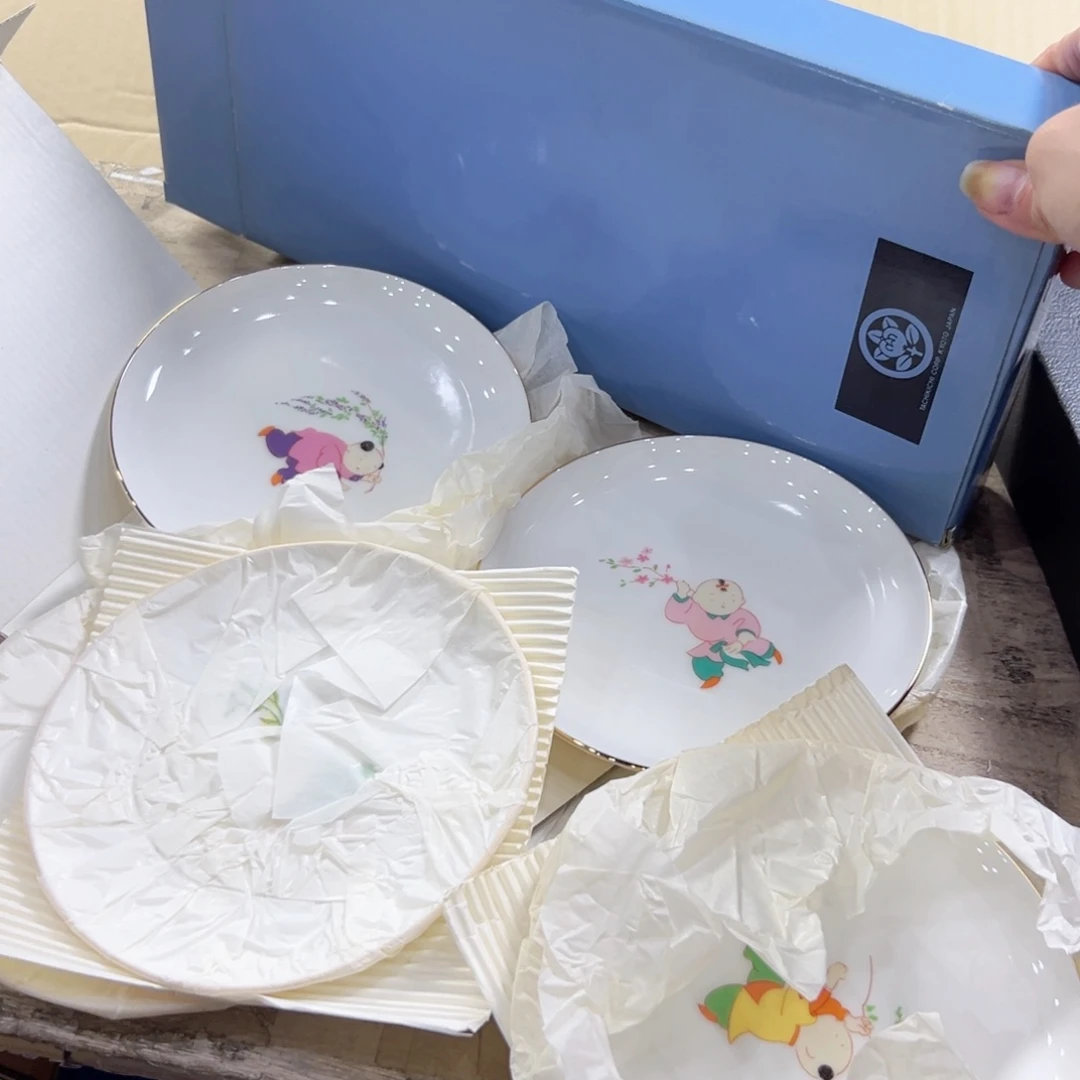 瓷片陶瓷和金属表面涂了