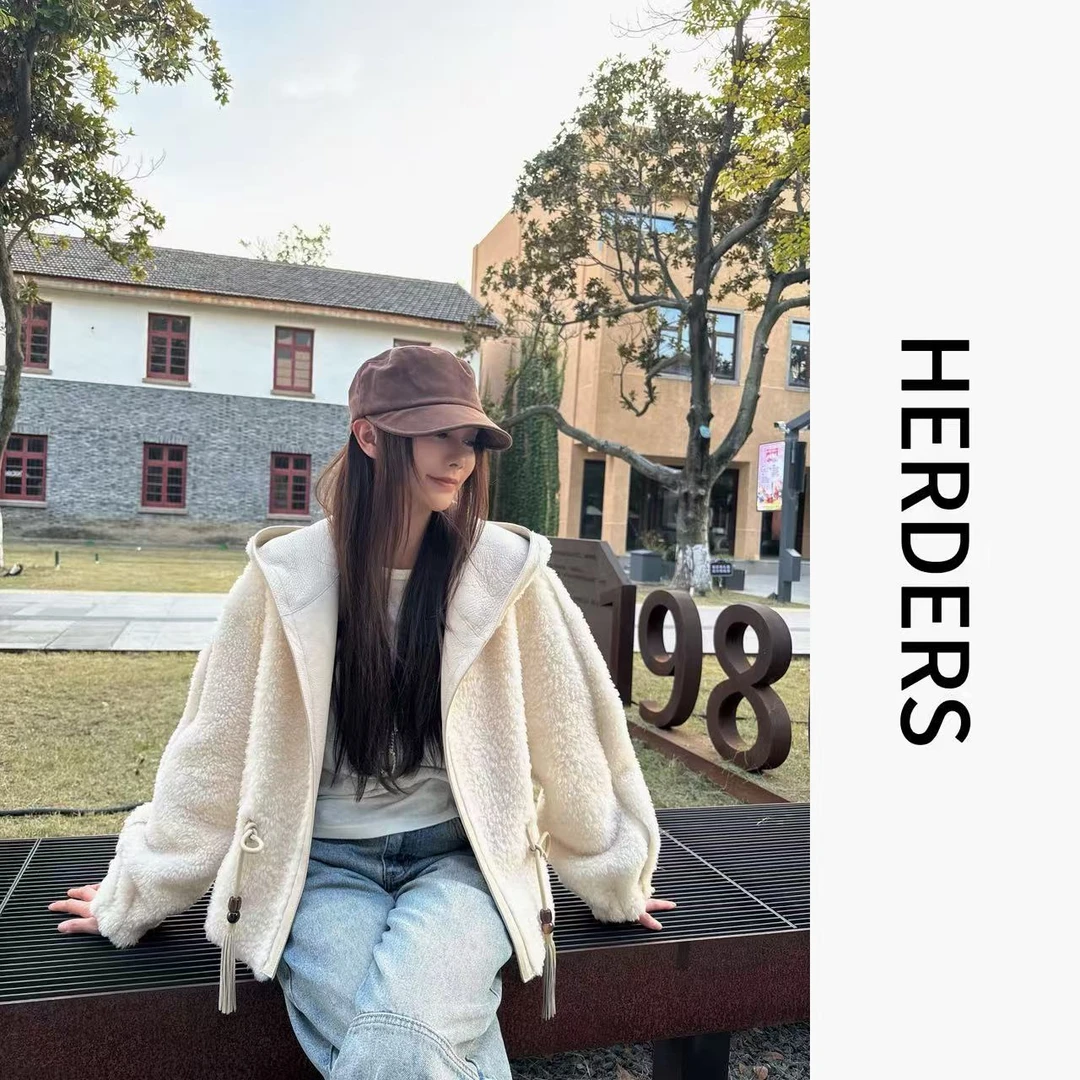 HERDERS 短款连帽束腰系带款皮毛一体外套 257285